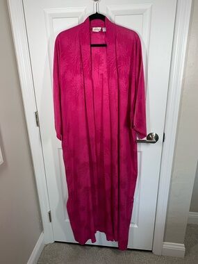 Lynn La Cava vintage silk robe hot pink